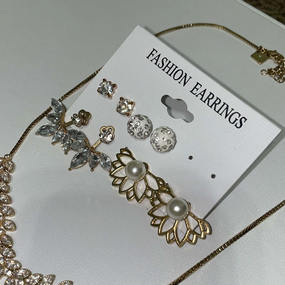 Jewelry Set - Picture 2 of 3